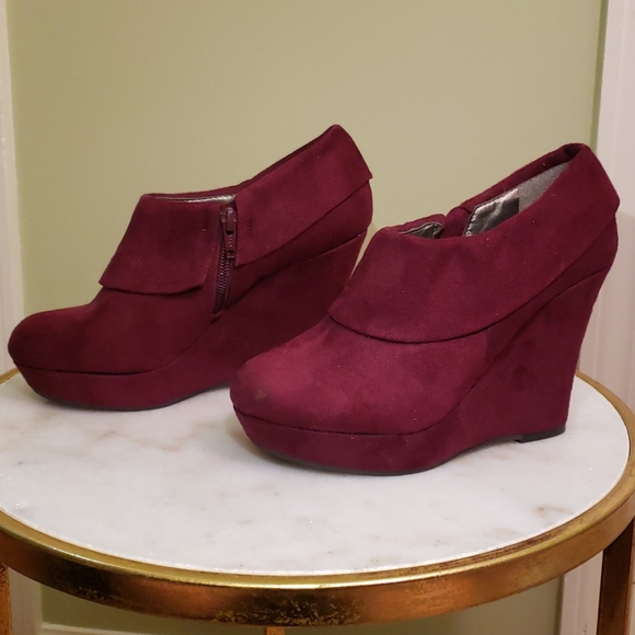Mossimo Wedge bootie - Picture 2 of 8